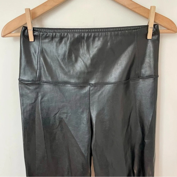 Aritzia  Wilfred Free Daria Pant Vegan Leather Leggings - Picture 8 of 9